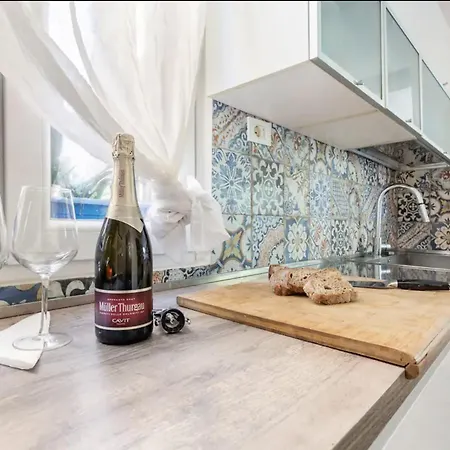 Stanza Privata Vicino La Metro Apartment Rome Exterior photo