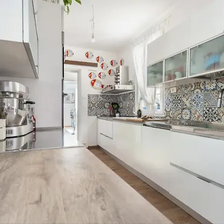 Stanza Privata Vicino La Metro Apartment Rome Exterior photo